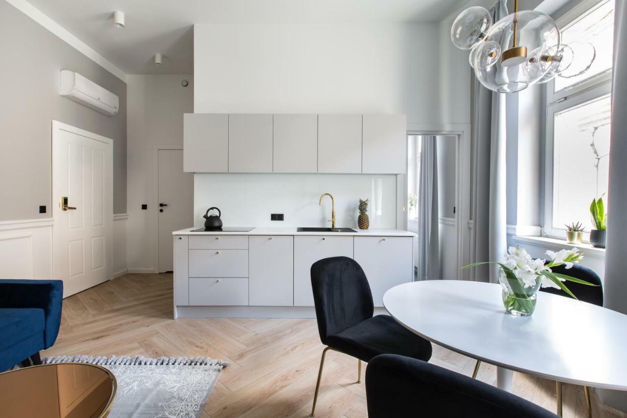 Homewell Boutique Apartments Poznań Buitenkant foto